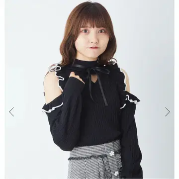 [ Ank Rouge ] 어깨 트임 리본 니트 블랙 오프숄더 지뢰계