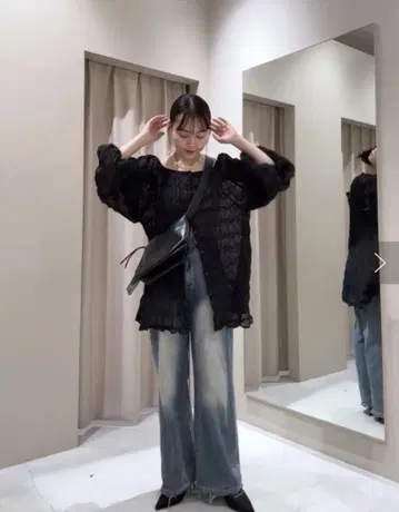 mystic 웨이브 시어 블라우스