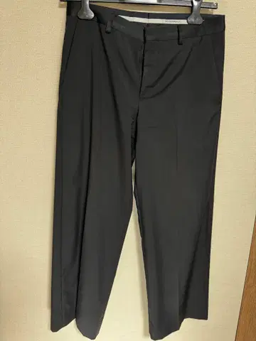 EMPORIO ARMANI 블랙 슬랙스