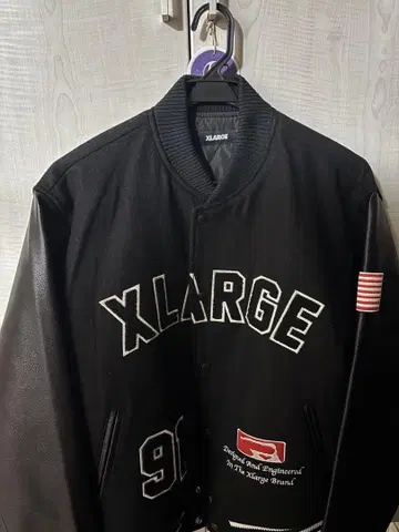 XLARGE 블랙 바시티 자켓 L 사이즈