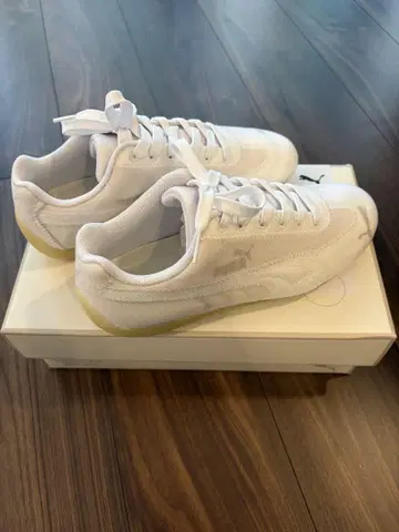 PUMA beautiful people 화이트 스니커즈