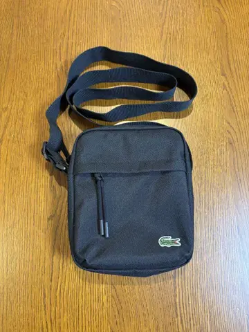 Lacoste 블랙 숄더백
