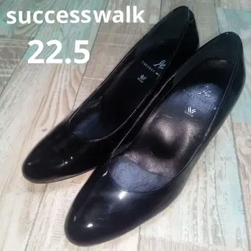 새상품급 success walk 22.5 서세스워크 에나멜 펌프스