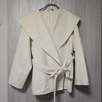 FRAY I.D 아이보리 랩 코트