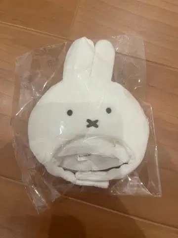 BRUNA DIE CUT MINI 햇 참 미피 키링