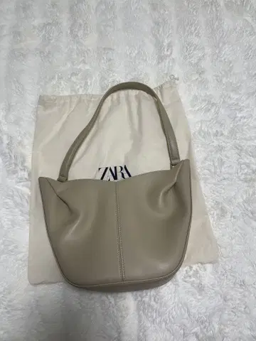 ZARA 베이지 숄더백 중형