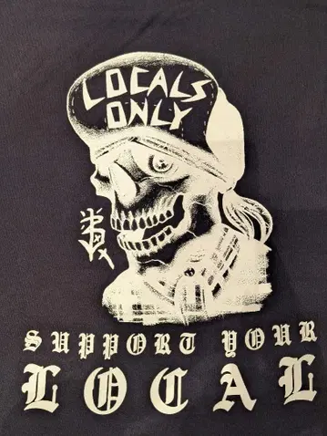 LOCALS ONLY 스컬 디자인 후드 부착 맨투맨