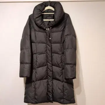QUEENS COURT 블랙 다운 자켓