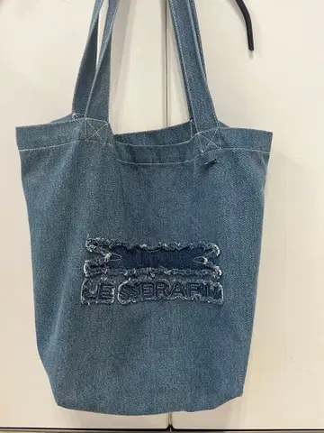 LE SSERAFIM 데님 토트 백