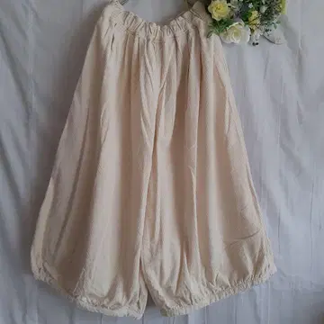 이치 아이보리 코듀로이 벌룬 팬츠 일본제