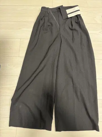 SNIDEL 블랙 와이드 팬츠