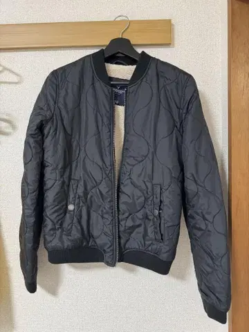 MA-1 퀼팅 자켓 블랙
