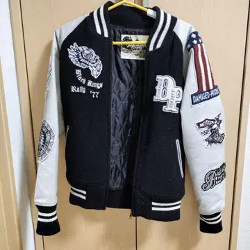 바시티 자켓 자수