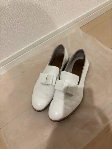 U.No.5  로퍼
