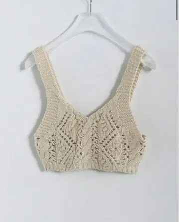 anuke Cable Knit Bustier