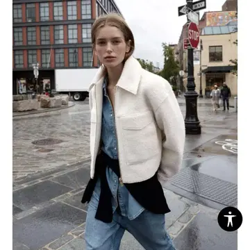 ZARA 패치 포켓 부클레 자켓
