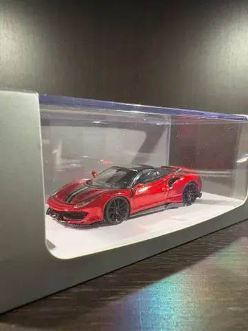 Ferrari 488 Pista by Novitec