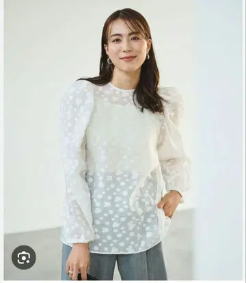 최종값 미사용 새상품 새상품급 Newans 시어 퍼프 슬리브 블라우스
