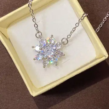 눈꽃 모티브 목걸이 썬플라워 모이사나이트 다이아몬드풍