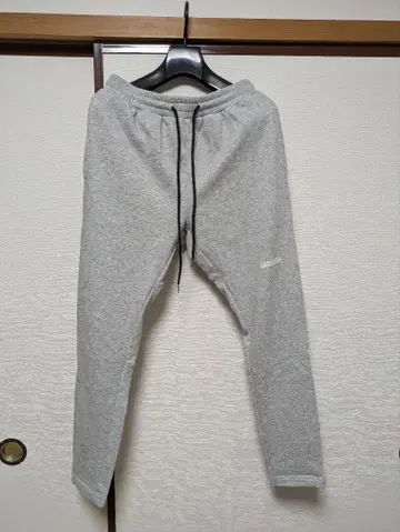 VANQUISH FITNESS 그레이 조거 팬츠