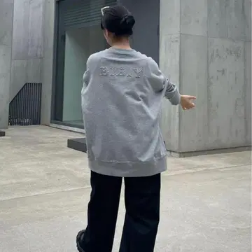 Bibiy. 로고 맨투맨 트레이닝복 화이트