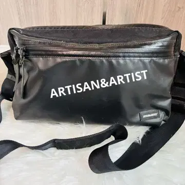 새상품급 아티잔&아티스트 카메라 백 ARTISAN&ARTIST