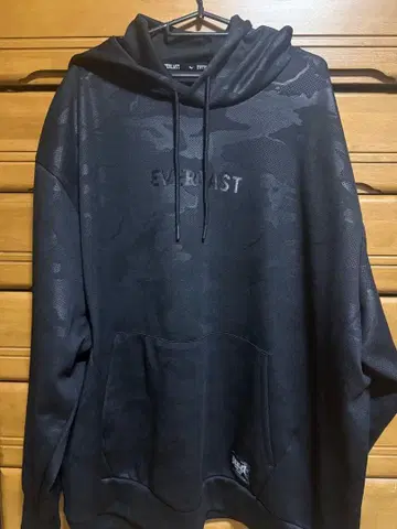 EVERLAST 카모 패턴 후드 부착 후드티 사이즈 5L