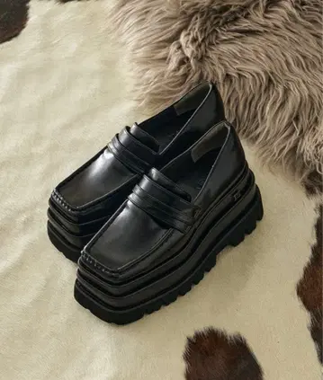 [ 특별 세일 ] 미사용 새상품 ] [ darich ] 플랫폼 로퍼 XL