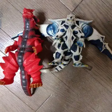 괴수 피규어 울트라맨 그란다 몬스아거