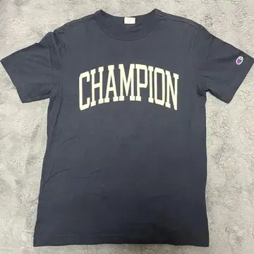Champion 네이비 T셔츠 M 사이즈