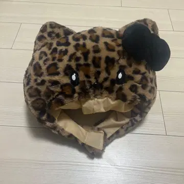 레오파드 무늬 고양이 귀 모자 블랙 리본 포함