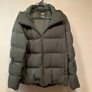 유니클로 후드 부착 다운 자켓 올리브 그린 사이즈 L