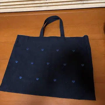 cocochic 네이비 하트 자수 레슨 백