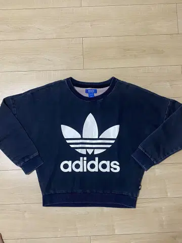 초레어 adidas originals 데님풍 맨투맨