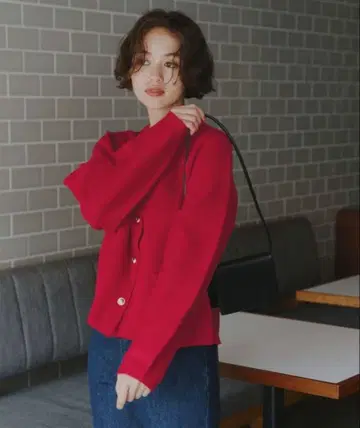 새상품급 titivate 골드 니트 가디건 빨간색 긴팔 무지