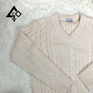 유니클로 [ M ] 울 혼방 V넥 케이블 니트 스웨터 크림색