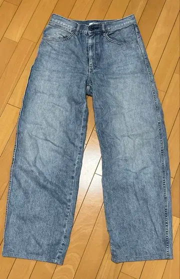 UNIQLO U 와이드 핏 커브 데님 팬츠 27인치