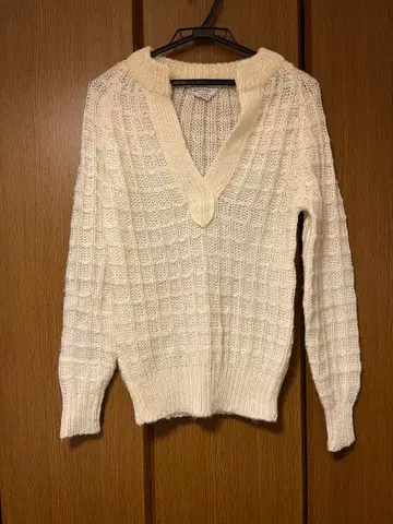 WAGTIME 아이보리 V넥 니트 스웨터