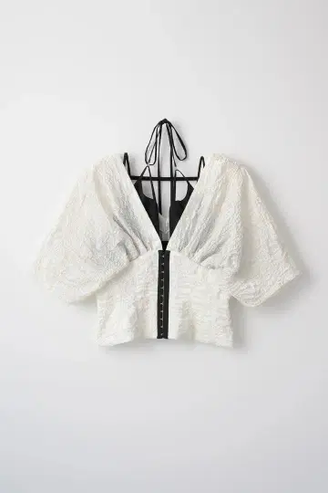 MURRAL Inflate blooming top 화이트 1사이즈