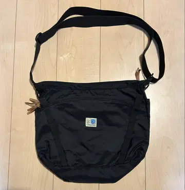 karrimor 숄더백 블랙