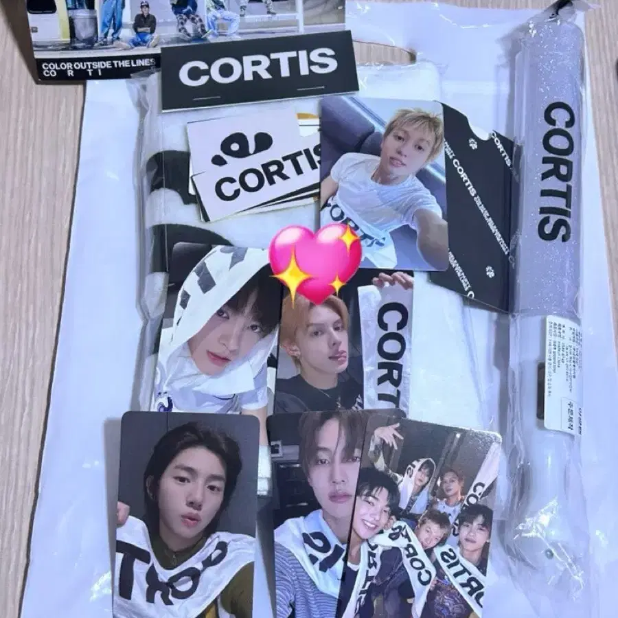 CORTIS REDREDリリースパーティー　グッズ gift for REDRED release party