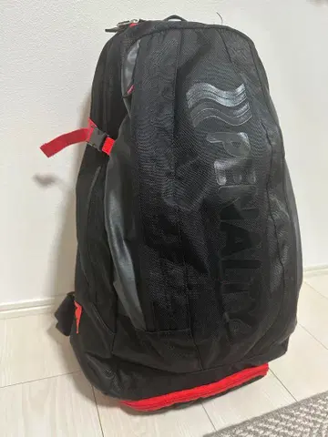 Penalty 나일론 백팩 블랙/빨간색