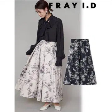FRAY I.D 볼륨 턱 프린트 스커트 FWFS234082