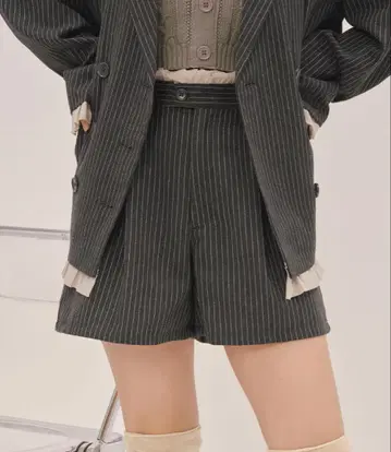 loin nuit 프릴 레이어드 숏팬츠