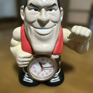 안토니오 이노키 피규어형 알람 시계