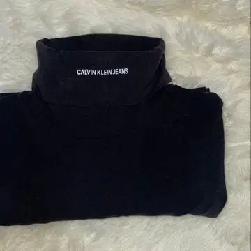 캘빈클라인 블랙 터틀넥 긴팔 상의 XS