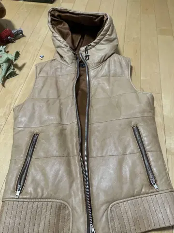 VAROSH 후드 부착 가죽 베스트 M 사이즈 베이지