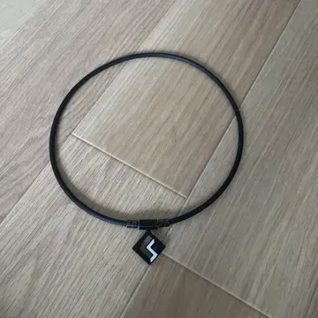코란토테 목걸이 탑만