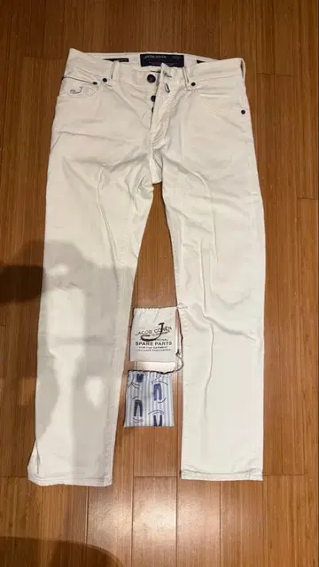 JACOB COHEN TYPE 622 C 화이트 데님