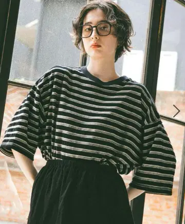 벨로아 보더 빅 T셔츠 블랙